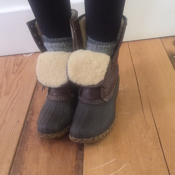 L.L. Bean Shoes - LL Bean lined duck boots 🦆 ☔️ ❄️